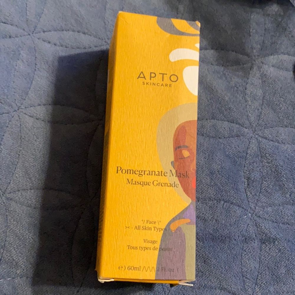 Apto pomegranate mask